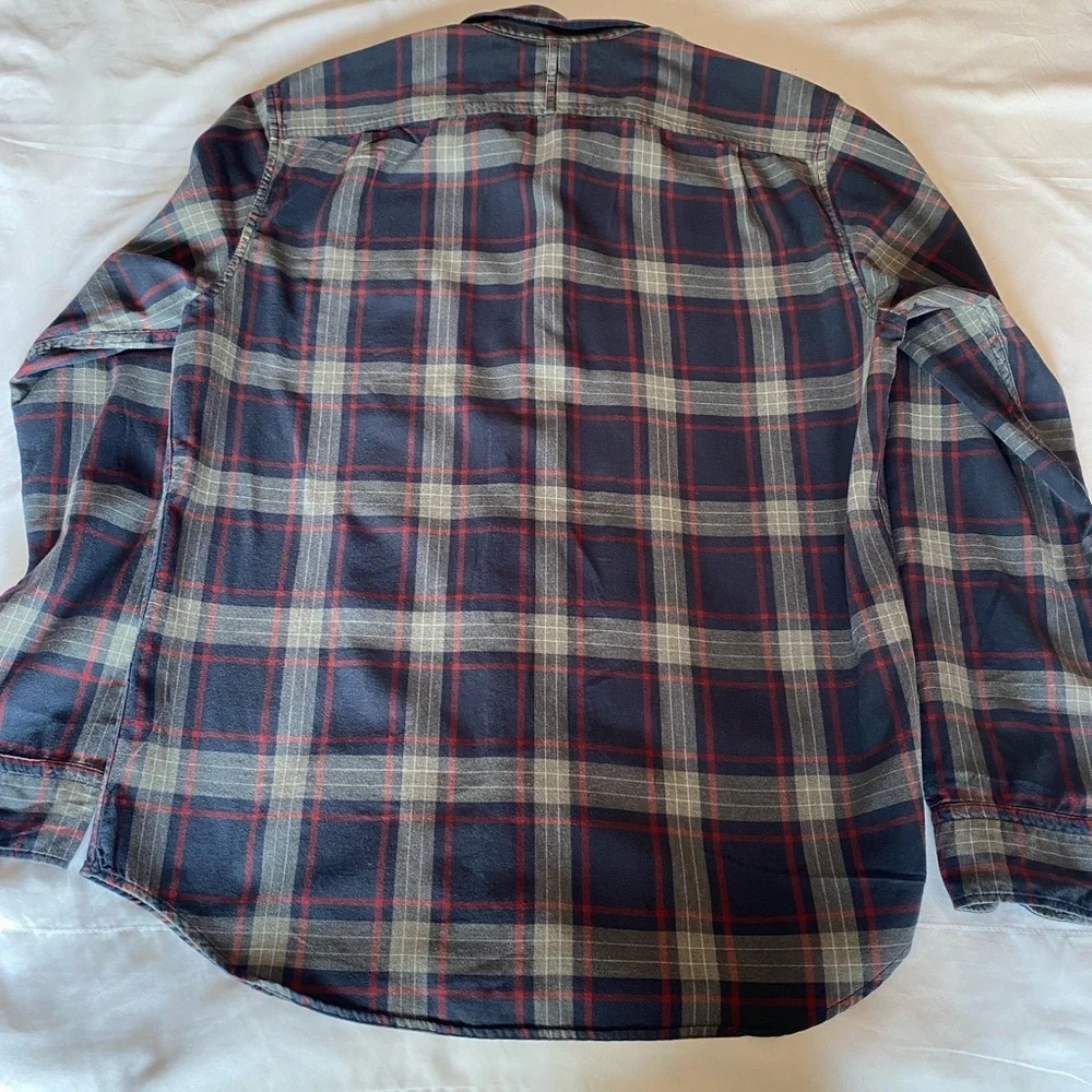 Banana Republic Men's Plaid Shirt - Navy and Red Luxe Flannel Slim Fir Size M - Picture 7 of 7